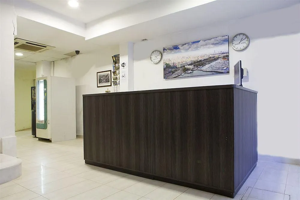 Hostal Abrevadero Barcelona Guest house