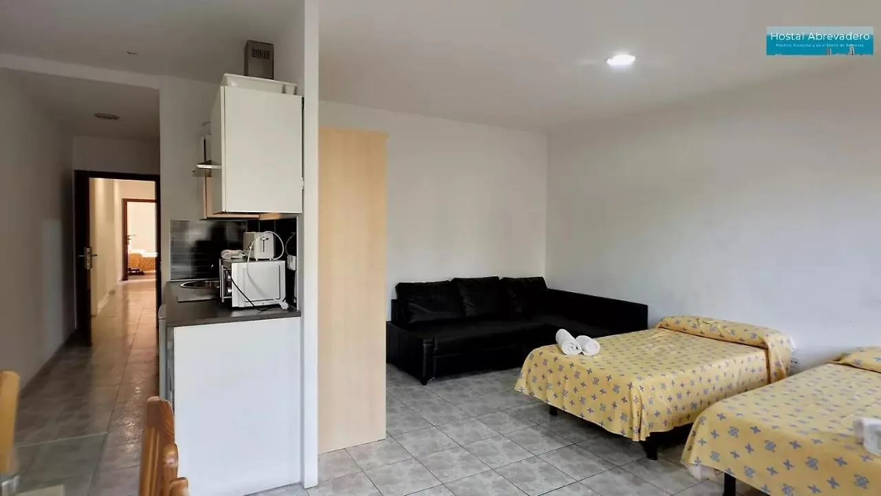 Guest house Hostal Abrevadero Barcelona