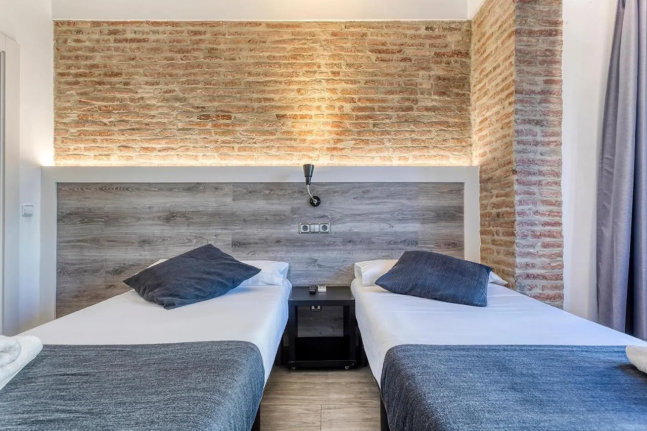 Hostal Abrevadero Barcelona Guest house